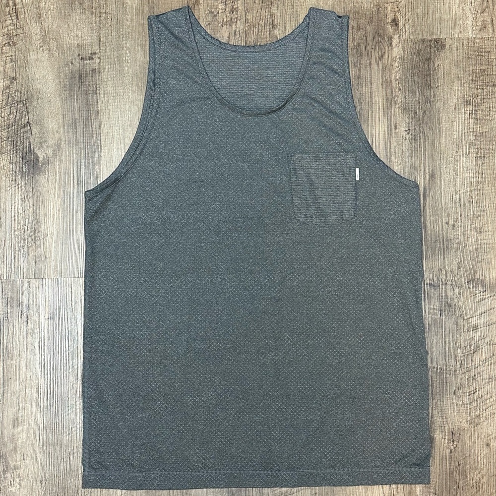 Vuori Tank Top Men's Size M